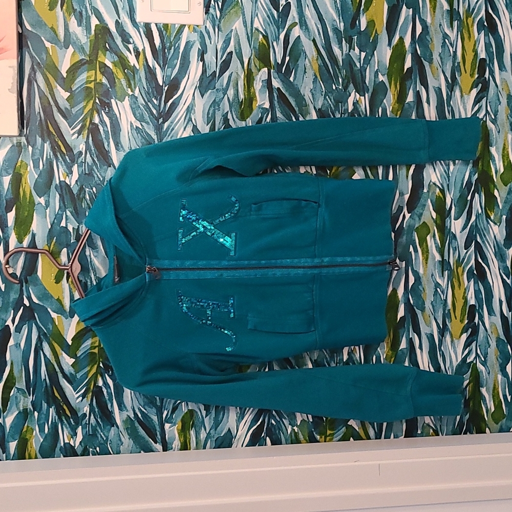 Zip up Sweater